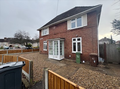 4 Bed Semi-Detached House, Dunbar Gardens, RM10