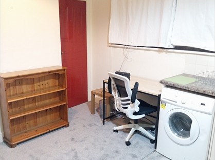 Studio Flat, Lord Nelson House, CO1