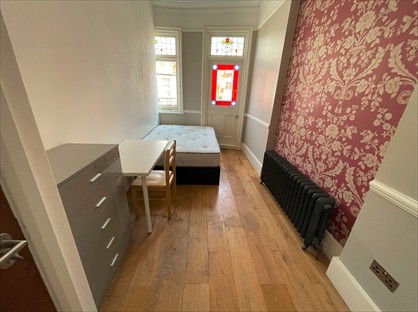 Room in a Shared House, Wesley Avenue, NW10