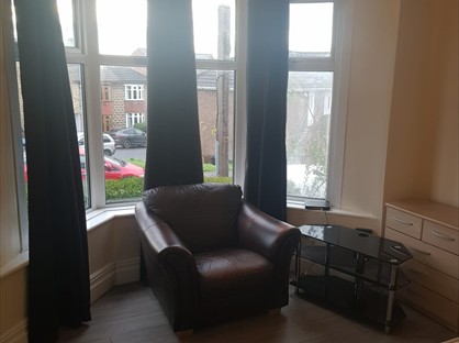 Room in a Shared House, Ingram Road, S2