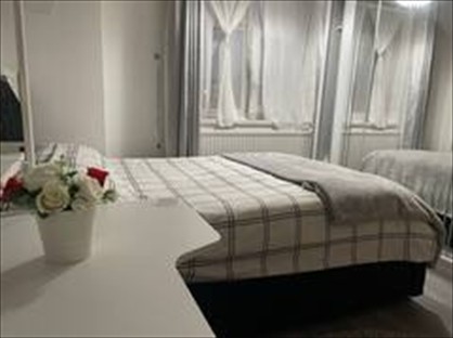 2 Bed Flat, Moore House, E1