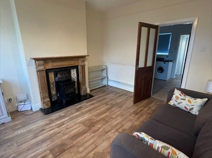 2 Bed Terraced House, Winslade Crescent, HU5