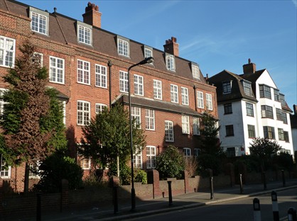 Room in a Shared Flat, Endsleigh Mansions, SW16