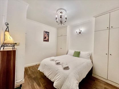 Room in a Shared Flat, Defoe Road, N16
