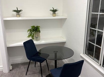 1 Bed Flat, Hallam Street, W1W