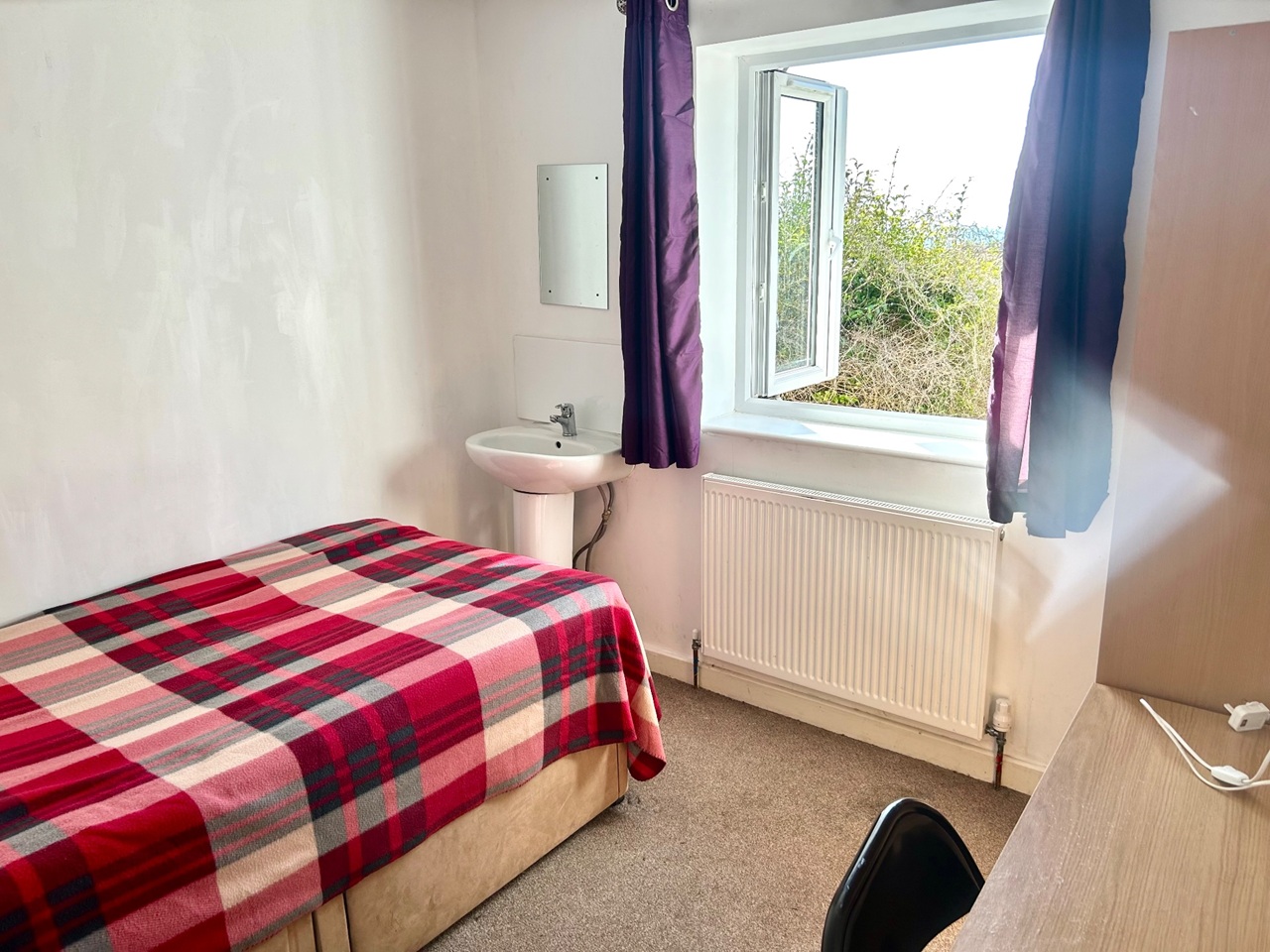 6 Bed End Terrace, Penhurst Place, BN2, N1 7GU