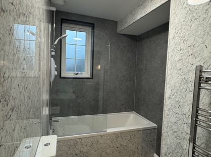 2 Bed Flat, Parker Street, WF3