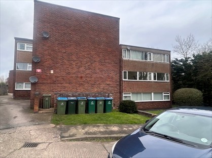 2 Bed Flat, Comrie Close, CV2