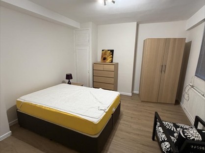 4 Bed Flat, Vaughan House, SE1