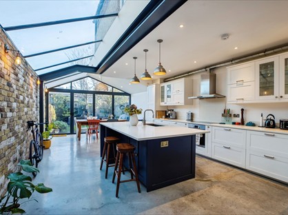 3 Bed Terraced House, Kirkwood Road, SE15