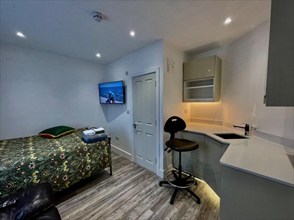 Room in a Shared House, London, UB6