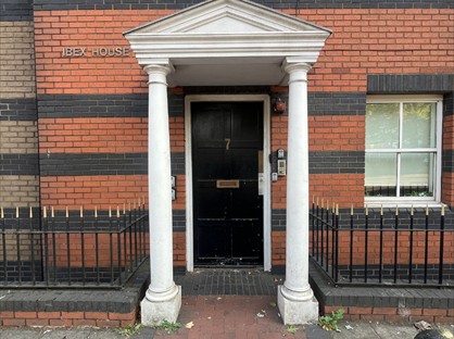 1 Bed Flat, The Carronades, SO14