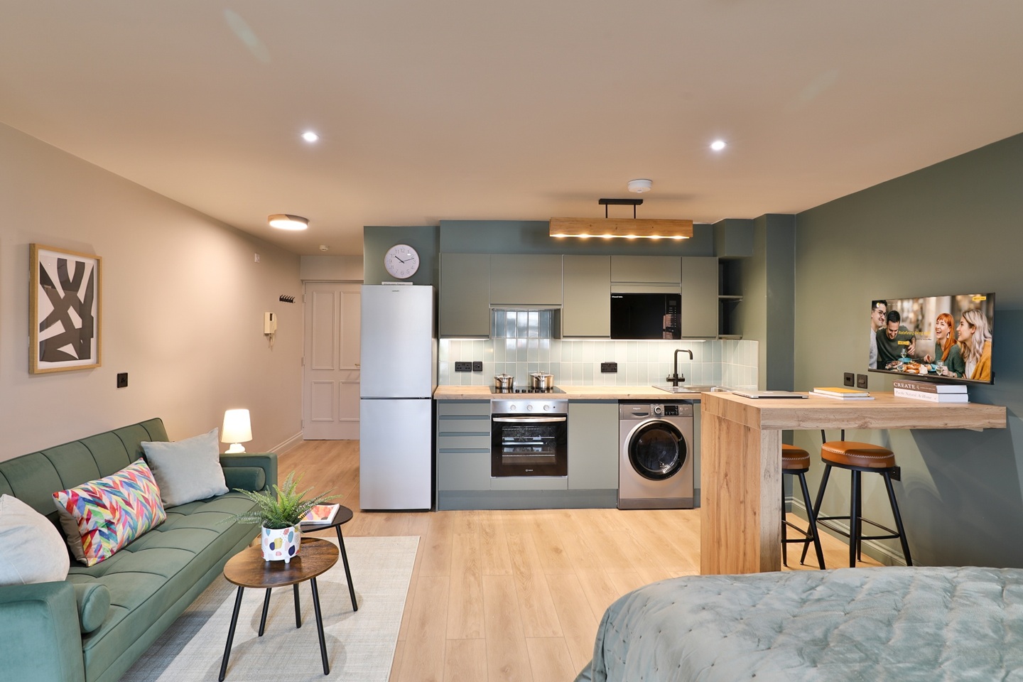 Bicester - Studio Flat, Brand New - Private Parking, OX26 - To Rent Now ...
