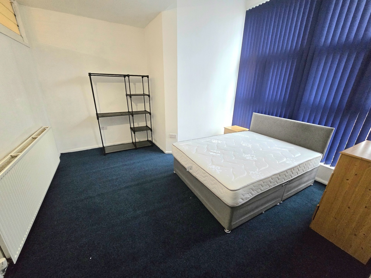 2 Bed Flat, Holly Road, L7 photo 2