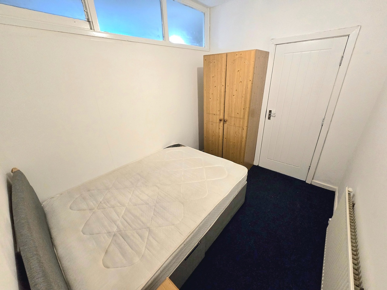 2 Bed Flat, Holly Road, L7 photo 4