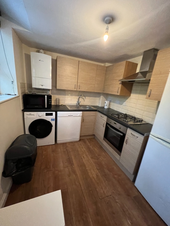 6 Bed Flat, Bond Street, BS1 photo 4