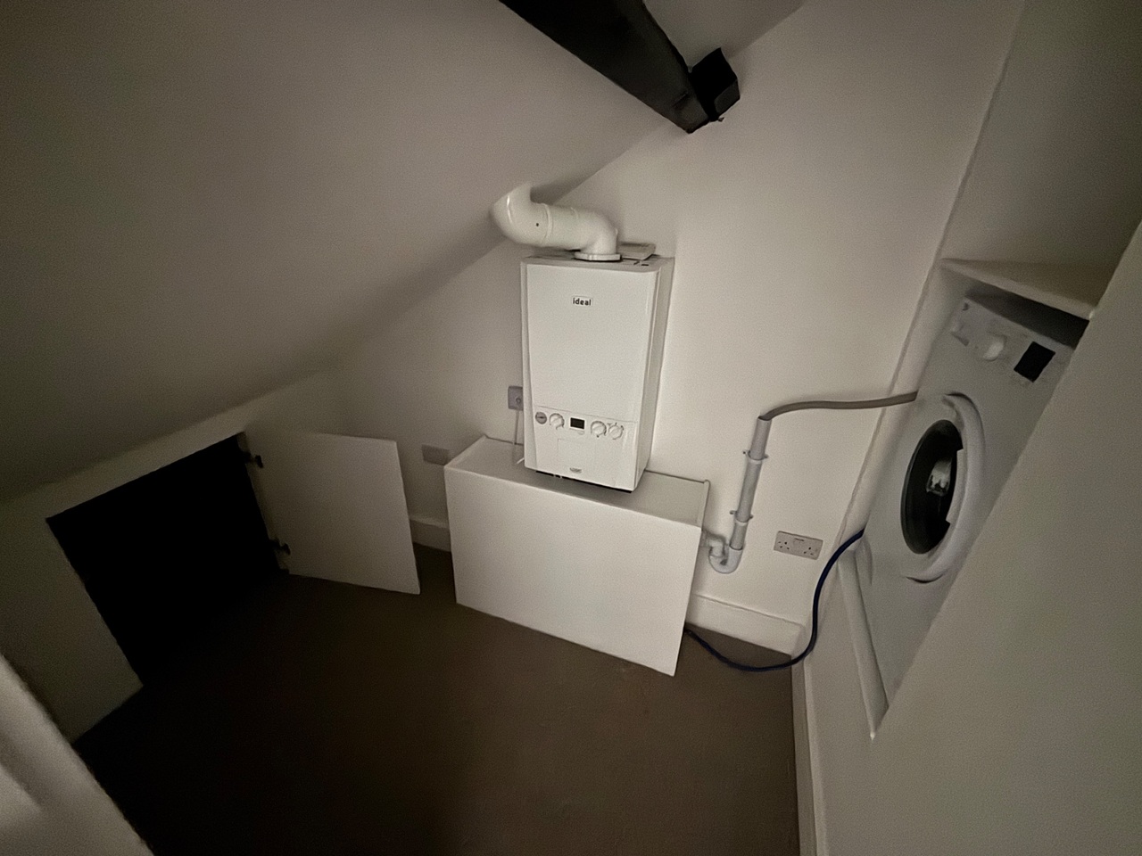 2 Bed Flat, Chapeltown, S35 photo 2