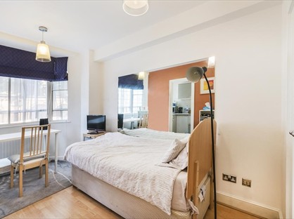 Studio Flat, Chelsea Cloisters, SW3