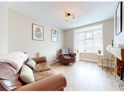 3 Bed Semi-Detached House, Essella Road, TN24