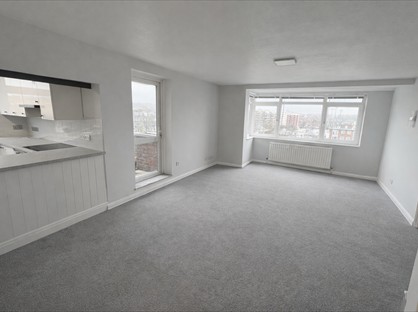 2 Bed Flat, Baltimore Court, BN3