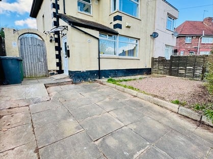 3 Bed Semi-Detached House, Woodbury Road Kidderminster, DY11