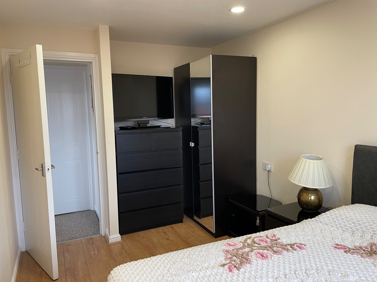 Additional image 5 of Room in a Shared House, Elm Park, RG30, N1 7GU