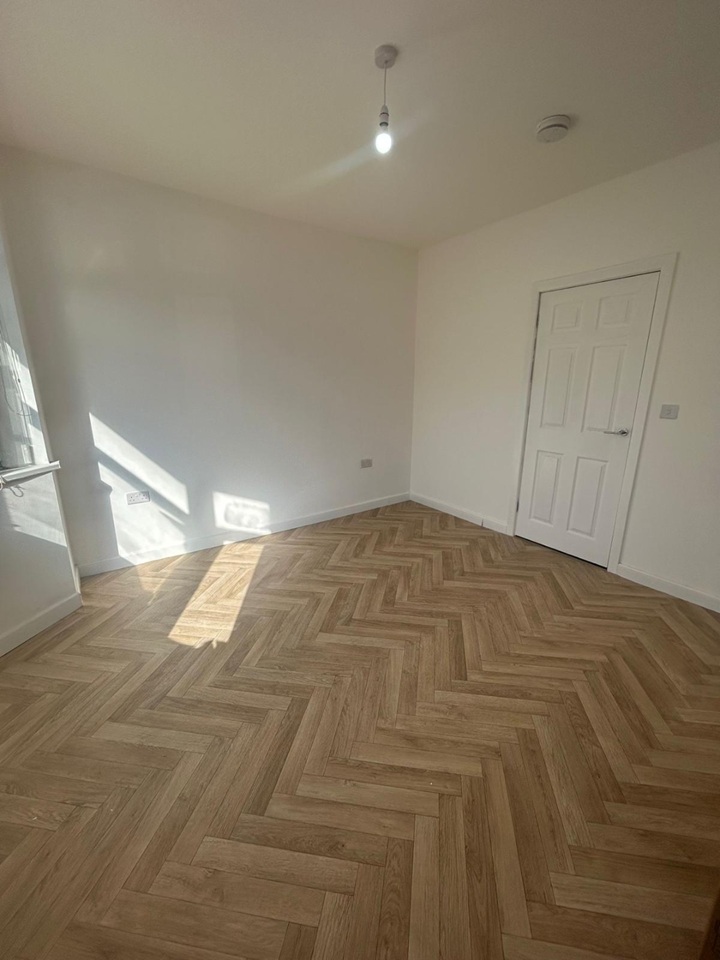 2 Bed Flat, Purley Road, LE4, N1 7GU