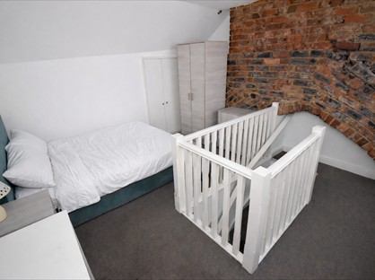 Room in a Shared House, Corporation Street, S70