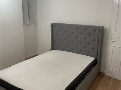 Room in a Shared Flat, London, WC1H