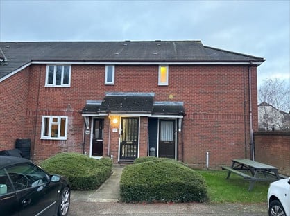 1 Bed Flat, Chinook, CO4