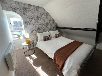 Room in a Shared House, Front Street, YO24