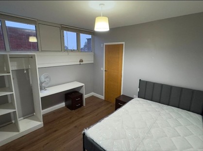 Room in a Shared House, Ings Road, LS9