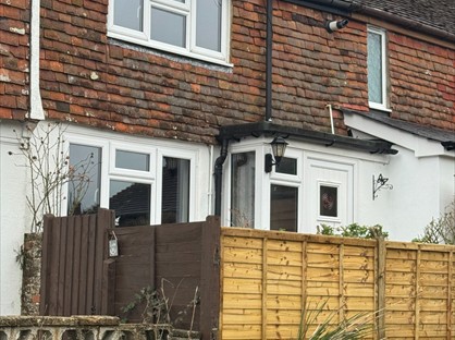 2 Bed Terraced House, High Street, TN19