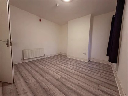 6 Bed Detached House, Cowley Road, UB8