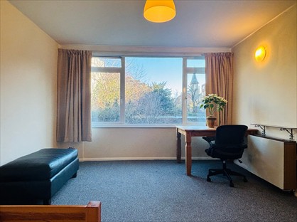 Studio Flat, Hill Court, SW15