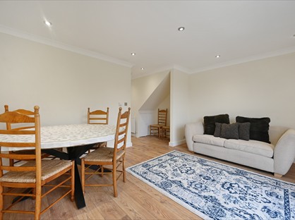 2 Bed Flat, Bloomsbury Close, W5
