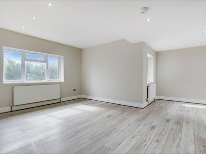 3 Bed Flat, St. Dunstans Avenue, W3