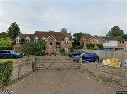 2 Bed Flat, Churchfield Lane, OX10