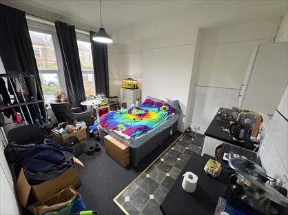 Bedsit, Chesterfield Road, BS6