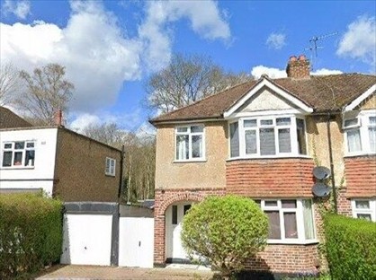 3 Bed Semi-Detached House, Chobham Road, KT16