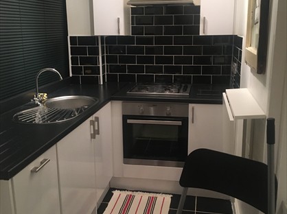 Studio Flat, Tower Bridge Road, SE1