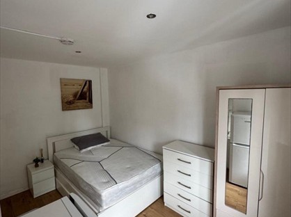 Room in a Shared House, Eltham High Street, SE9