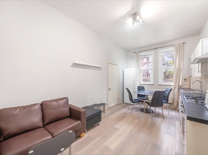 1 Bed Flat, Aldrington Road, SW16