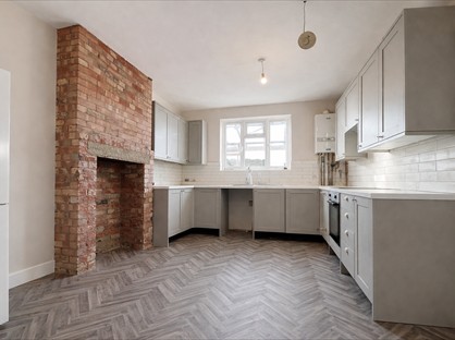 4 Bed Flat, Easton Street, HP11