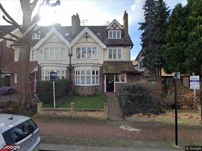 Studio Flat, Rodway Road, SW15