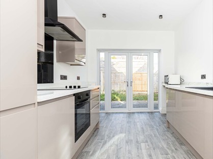 2 Bed Maisonette, Columbia Road, BH10