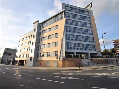 2 Bed Flat, Luminosity Court, W13