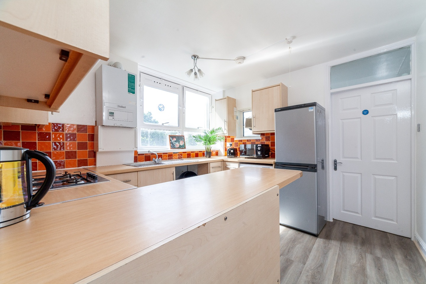 London - Room in a Shared Flat, Stapleford Close, SW19 - To Rent Now ...