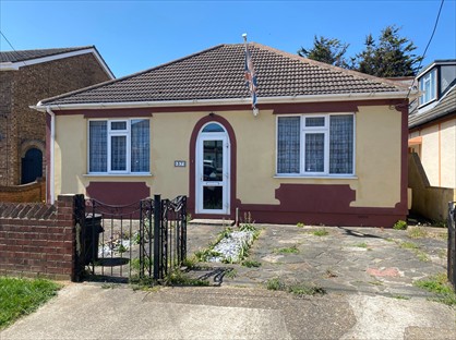 2 Bed Bungalow, Askwith Road, RM13