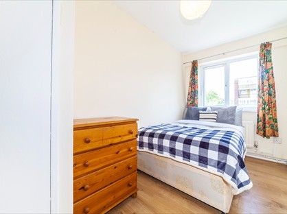 Room in a Shared Flat, Cortis Road, SW15